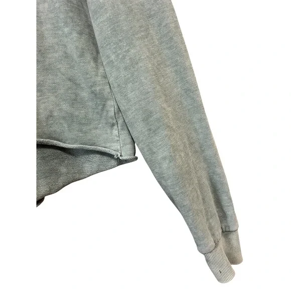 Wild Fable‎ Womens Acid Wash Cropped Sweatshirt Pullover Top XS - Picture 2 of 5